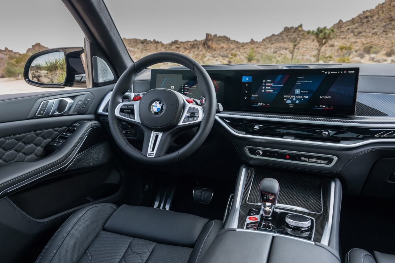 interior do BMW X5 M Competition
